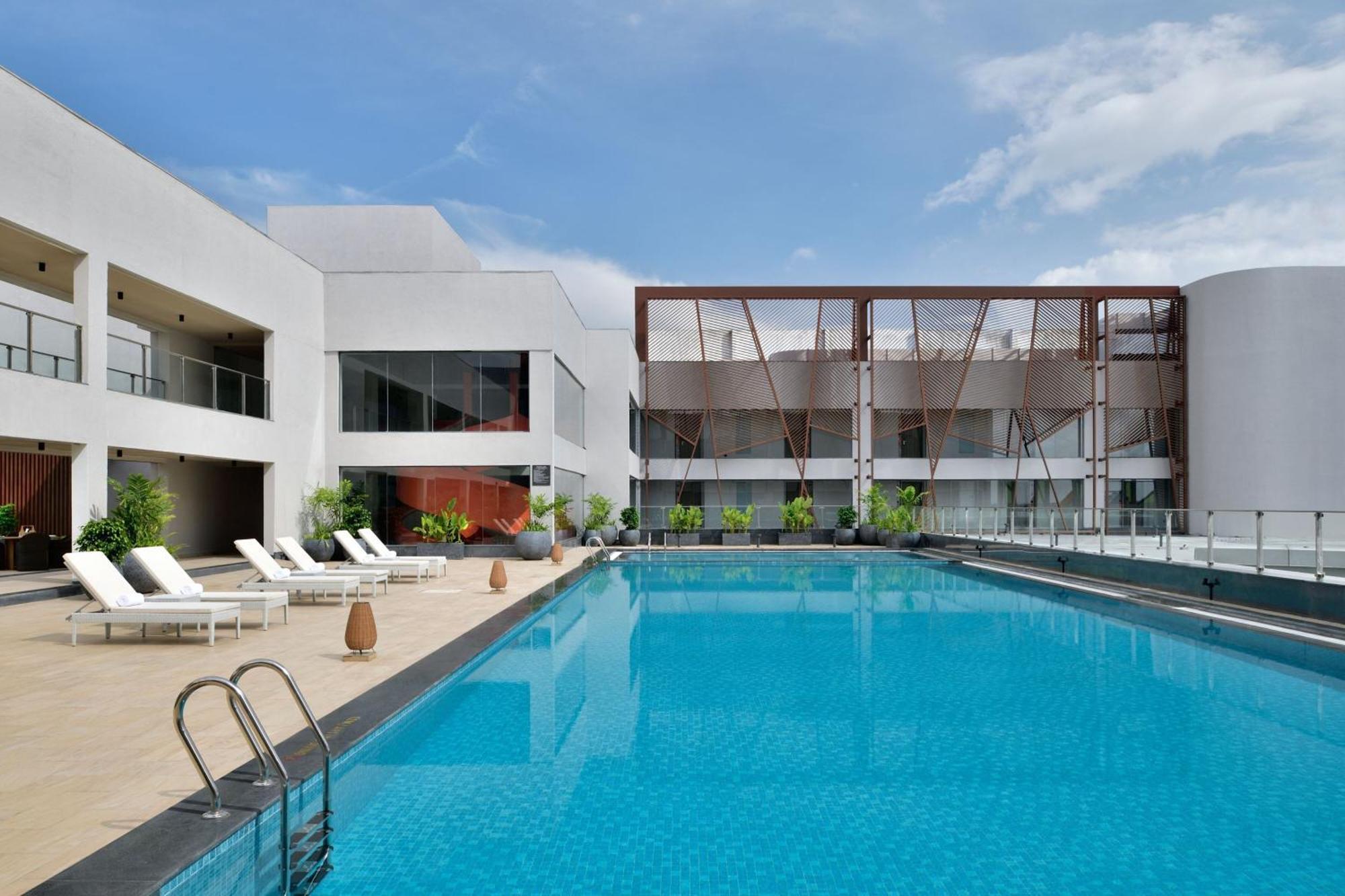 Hotel The Artiste, Kochi, A Tribute Portfolio By Marriott Zewnętrze zdjęcie